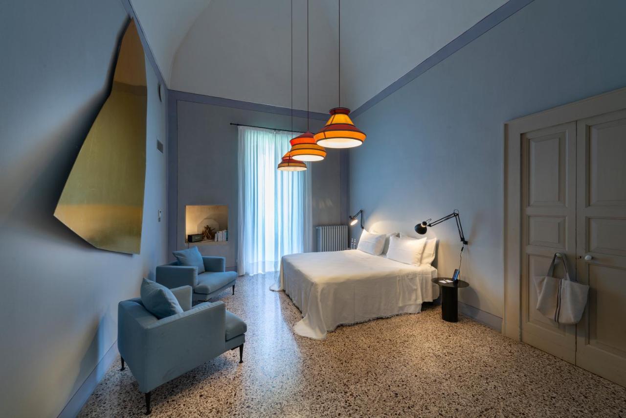 Palazzo Daniele, A Member Of Design Hotels Гальяно-дель-Капо Экстерьер фото