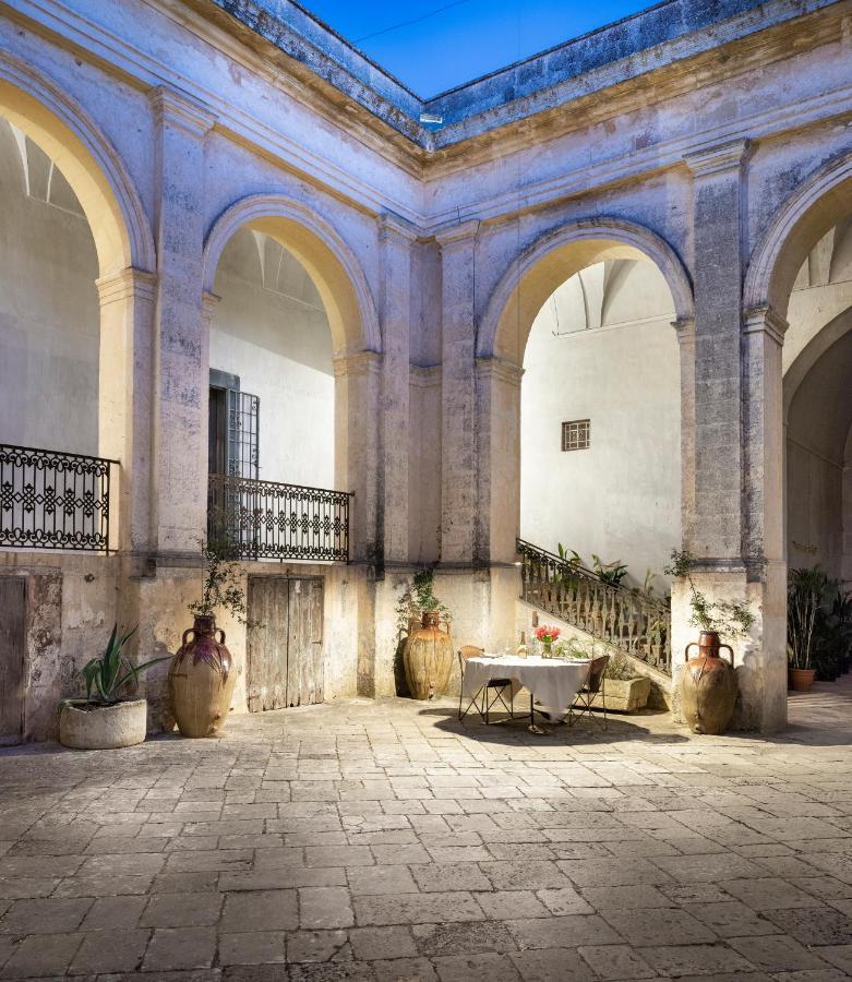 Palazzo Daniele, A Member Of Design Hotels Гальяно-дель-Капо Экстерьер фото